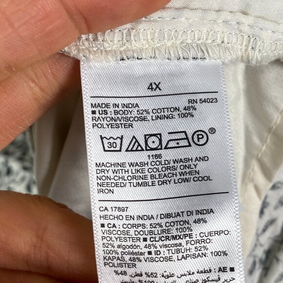 Old Navy Monochrome Floral Mini Dress - Picture 5 of 11